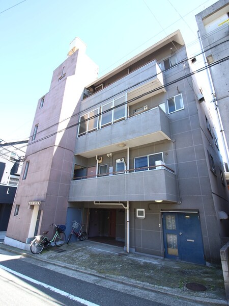 マコト第一ビル外観写真