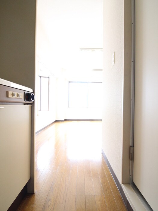 物件内観写真21　(廊下)