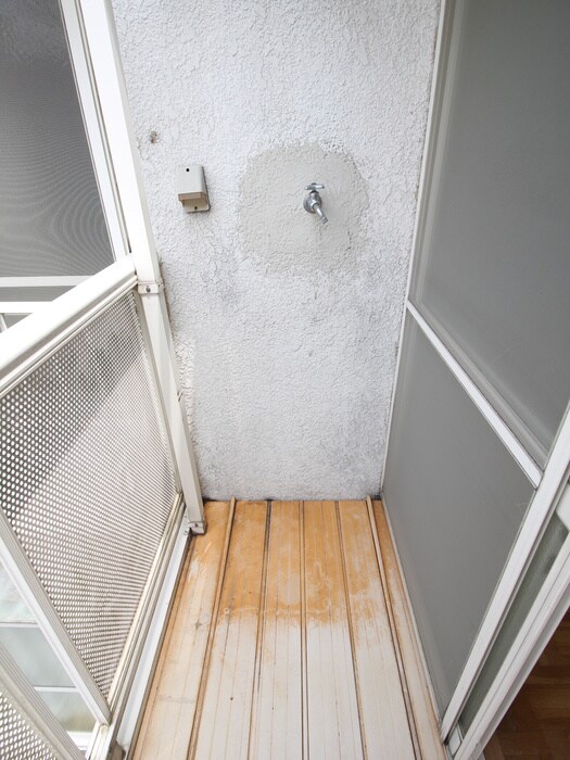 物件内観写真10　(洗濯機置場)