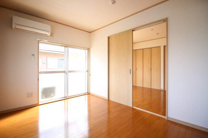 物件内観写真10　(居室)