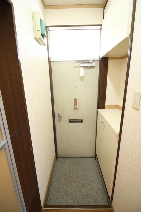 物件内観写真19　(玄関)