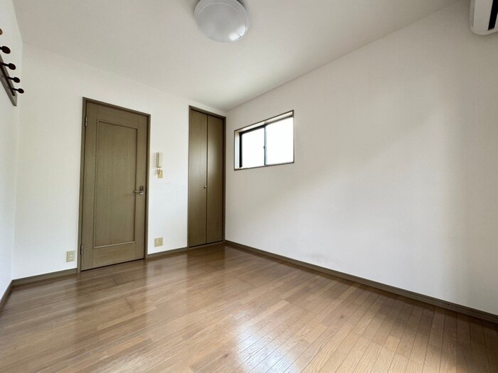 物件内観写真10　(居室)