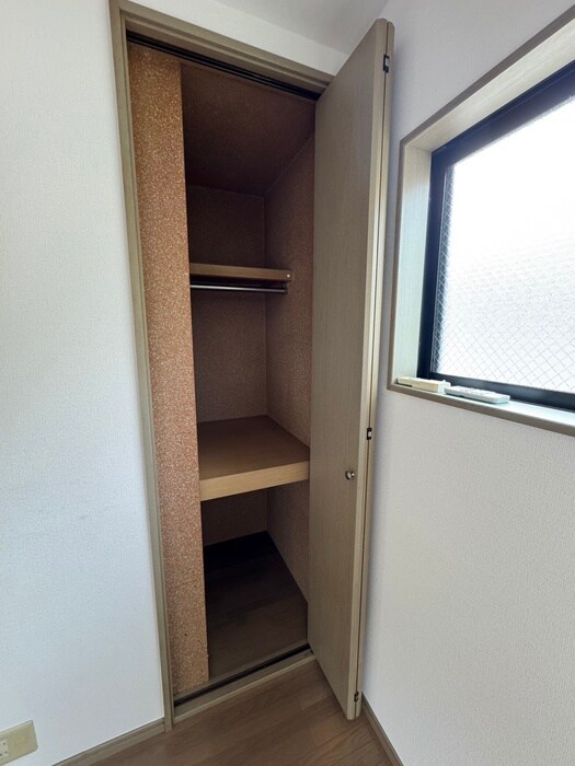 物件内観写真18　(収納)