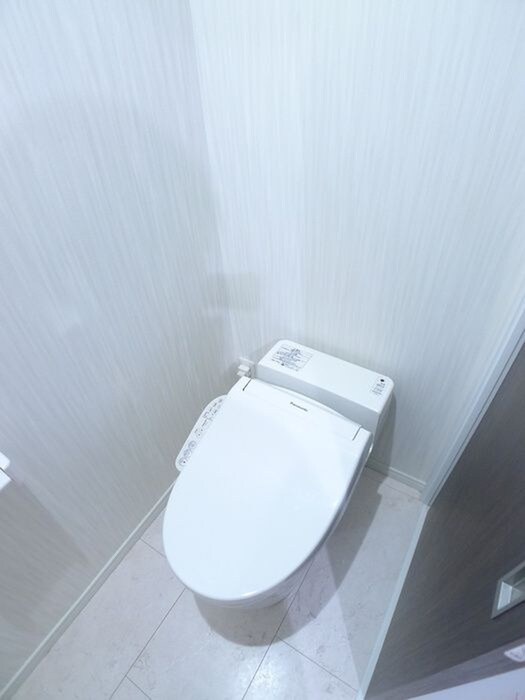 物件内観写真8　(トイレ)