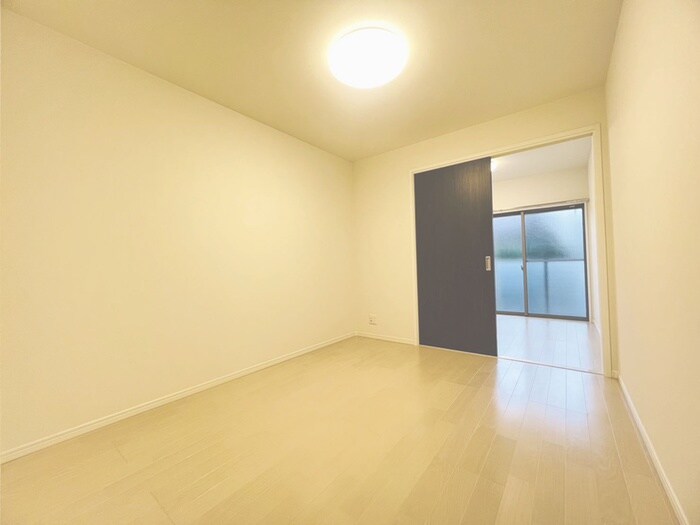 物件内観写真12　(居室)