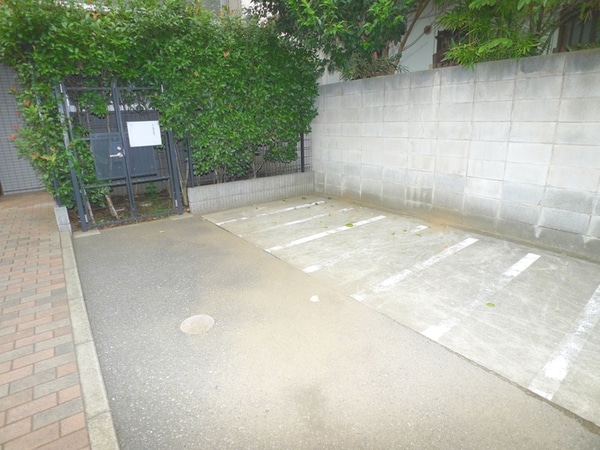 バイク置き場