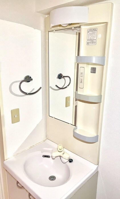 物件内観写真12　(洗面)