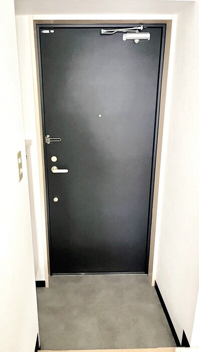 物件内観写真15　(玄関)