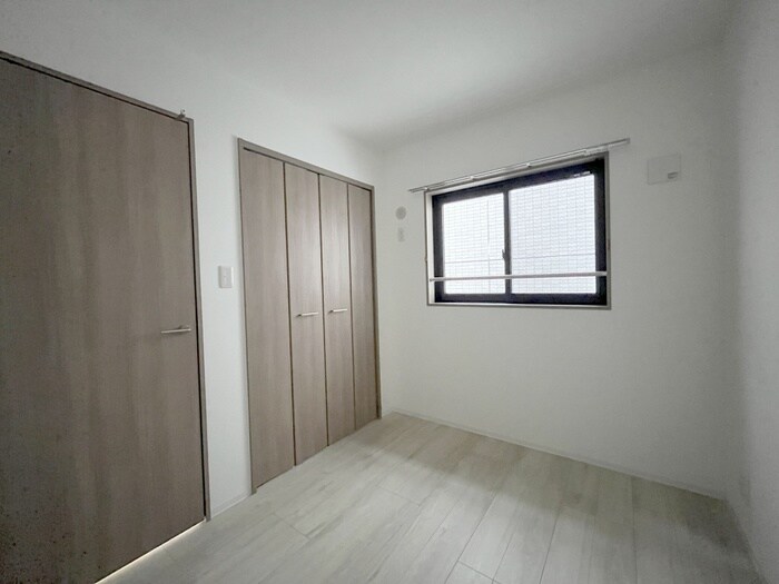 物件内観写真15　(居室)