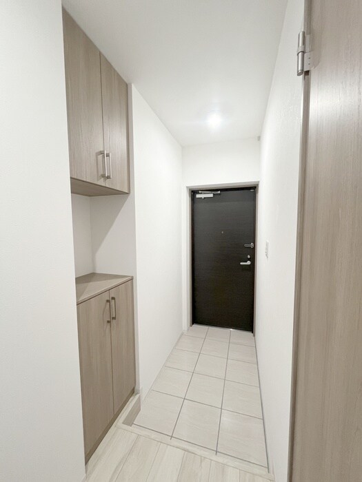 物件内観写真18　(玄関)