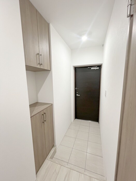 物件内観写真18　(玄関)