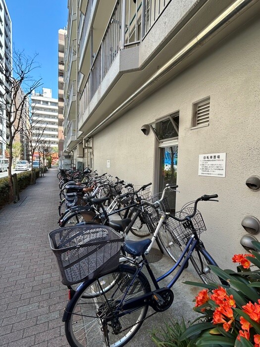 物件外観写真5　(駐輪場)