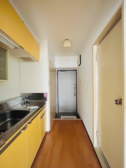 物件内観写真18　(廊下)