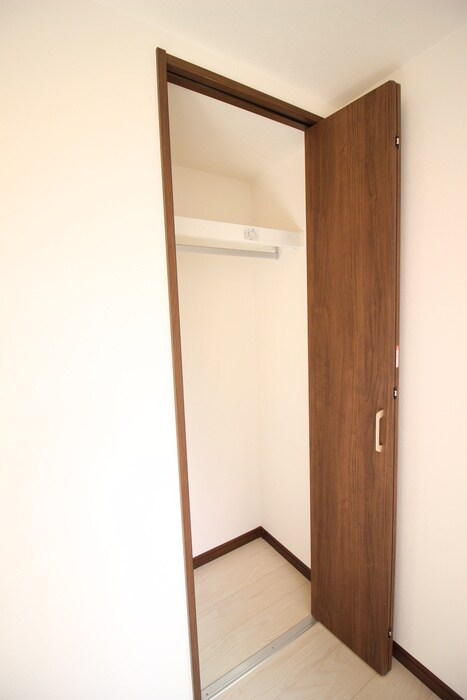 物件内観写真13　(収納)