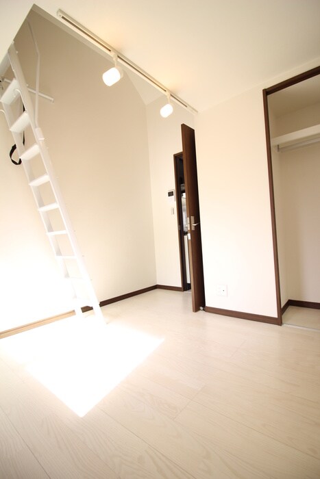 物件内観写真19　(居室)