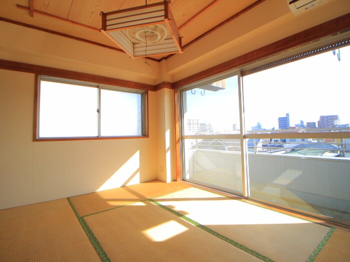 稲葉ビルの居室