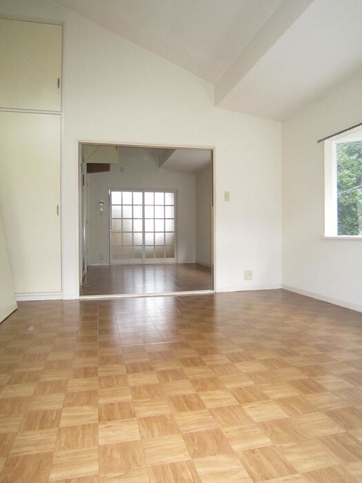 物件内観写真11　(居室)