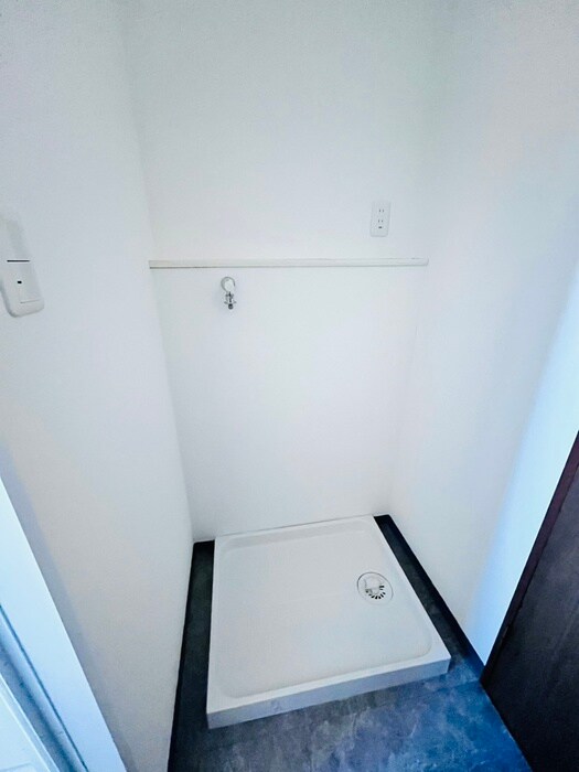 物件内観写真15　(洗濯機置場)