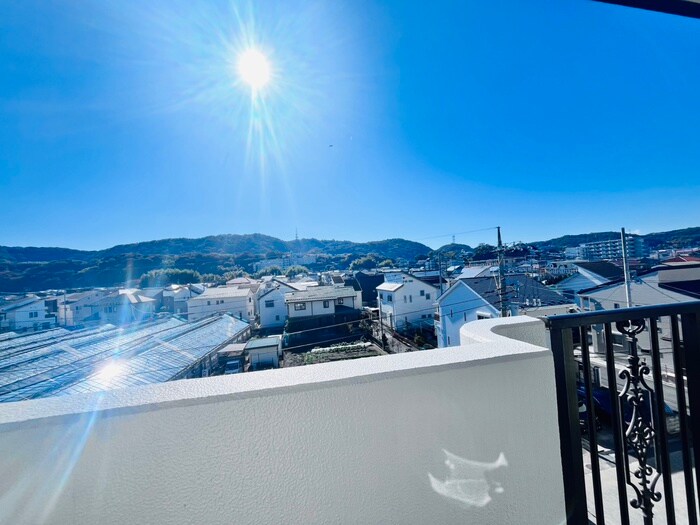 物件内観写真20　(室内からの展望)