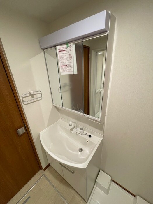 物件内観写真10　(洗面)