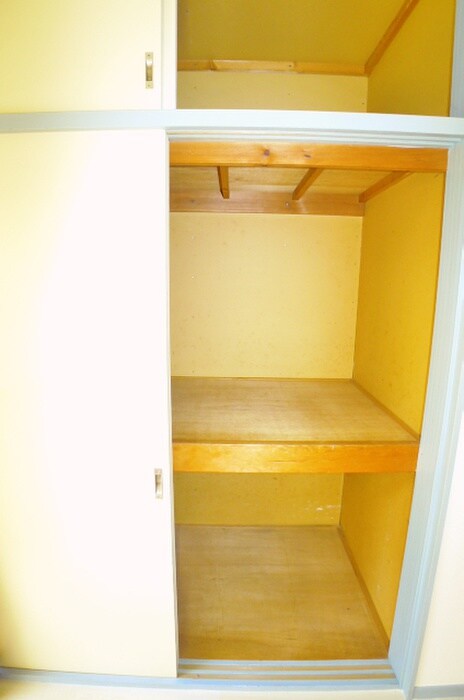 物件内観写真15　(収納)