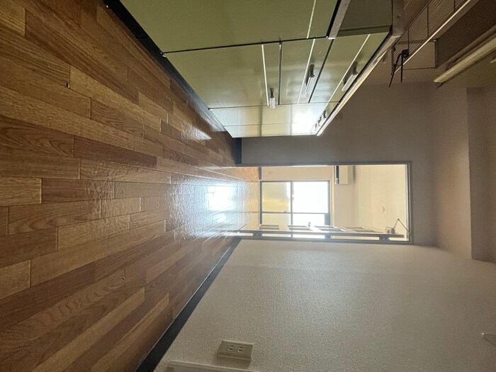 物件内観写真11　(廊下)