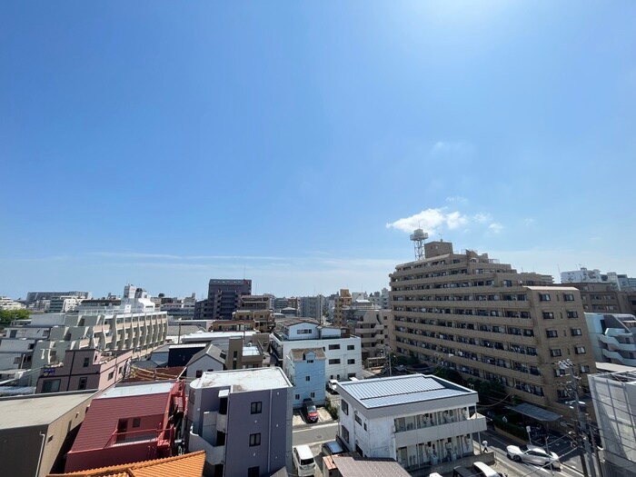 物件内観写真12　(室内からの展望)