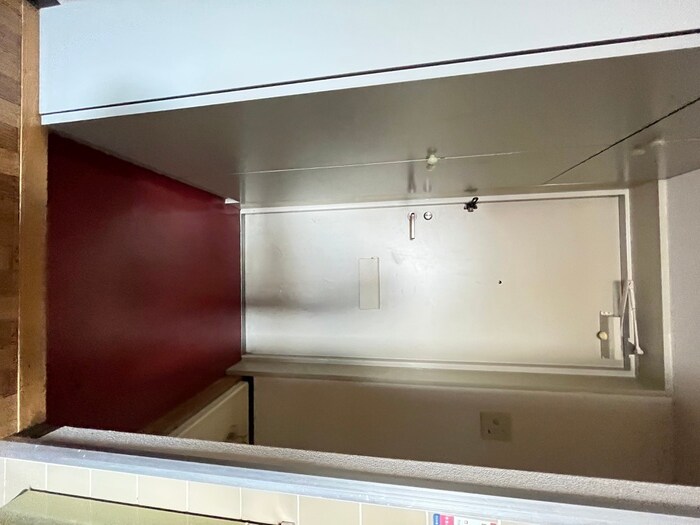 物件内観写真13　(玄関)