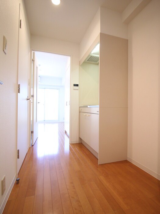 物件内観写真9　(廊下)