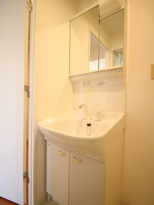 物件内観写真11　(洗面)