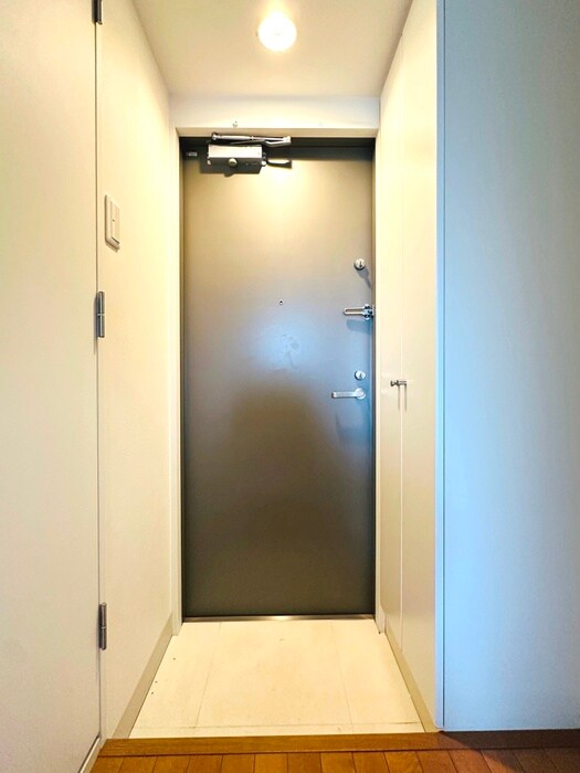 物件内観写真17　(玄関)