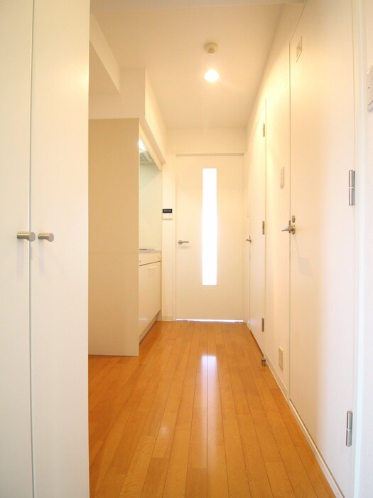 物件内観写真18　(廊下)
