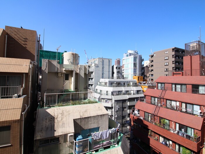 物件内観写真22　(室内からの展望)