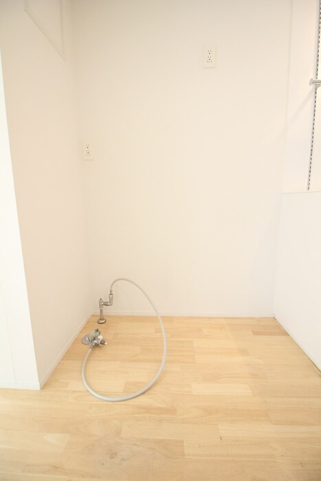 物件内観写真19　(洗濯機置場)