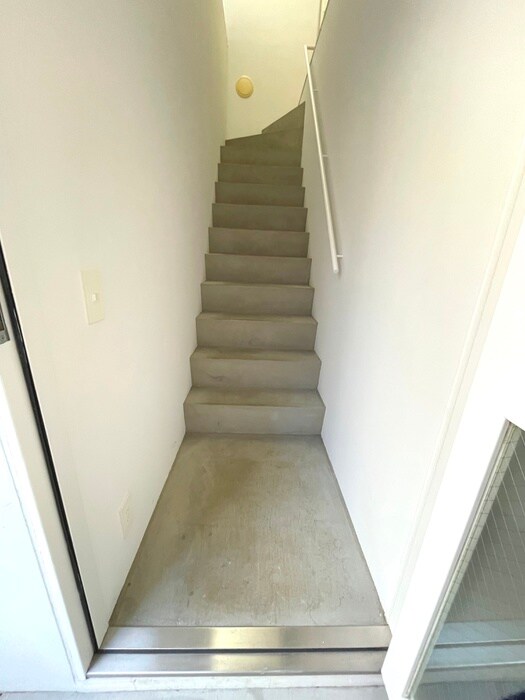 物件内観写真21　(玄関)