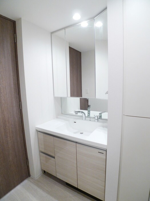 物件内観写真9　(洗面)