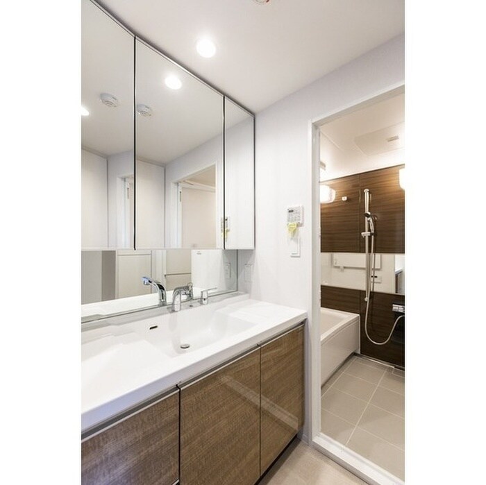 物件内観写真13　(洗面)