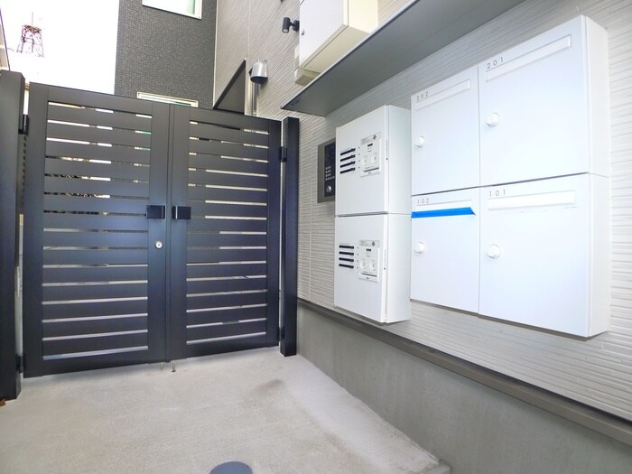 物件外観写真4　(建物設備)