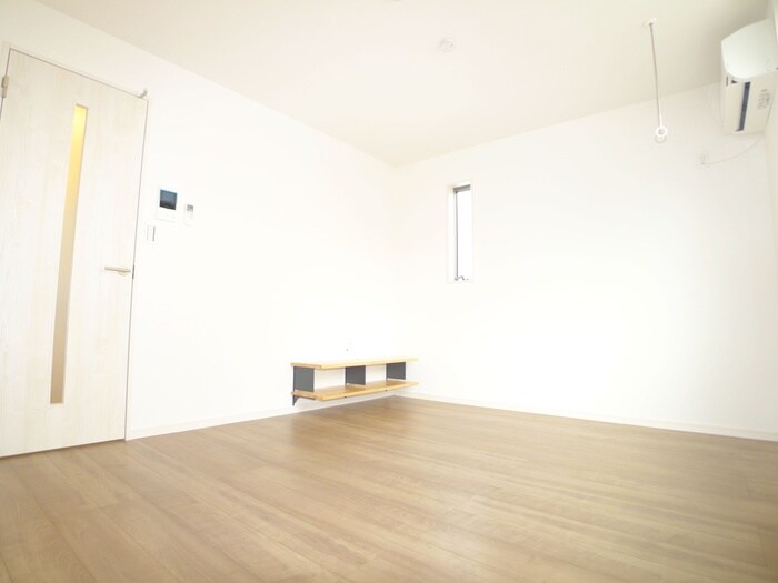 物件内観写真11　(居室)