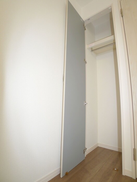 物件内観写真12　(収納)