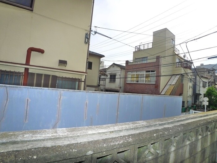 物件内観写真22　(室内からの展望)