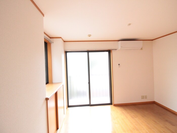 物件内観写真4　(居室)