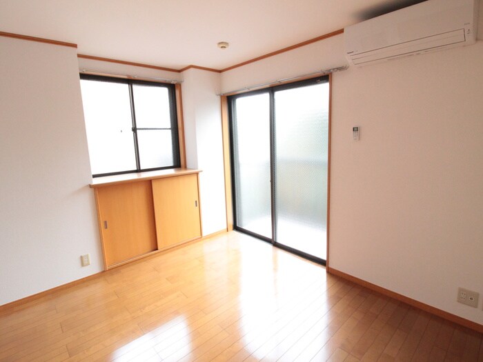 物件内観写真6　(居室)