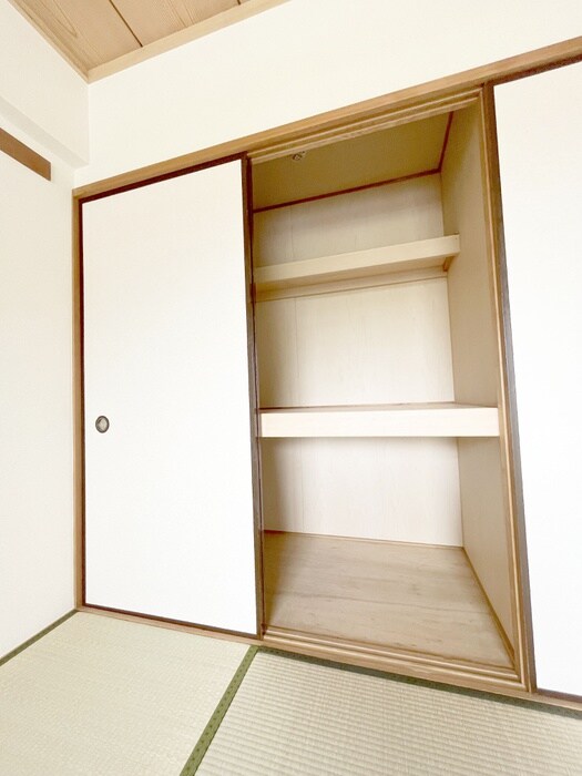 物件内観写真15　(収納)