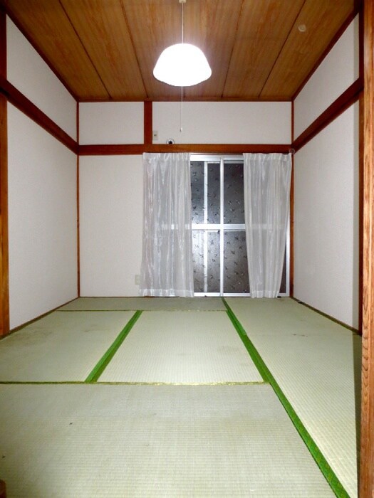 物件内観写真10　(居室)