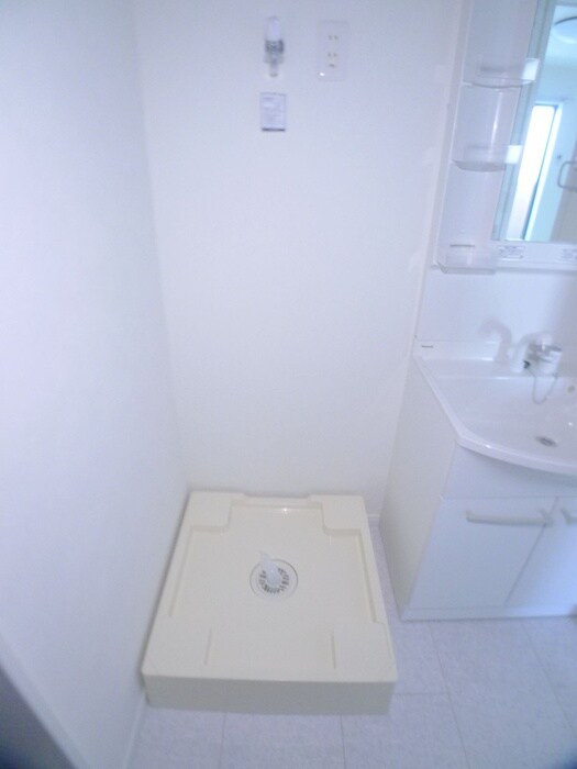 物件内観写真21　(洗濯機置場)