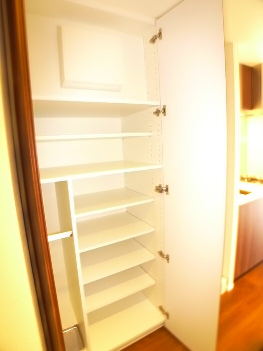 物件内観写真16　(靴箱)