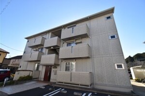 ユニヴェールA外観写真