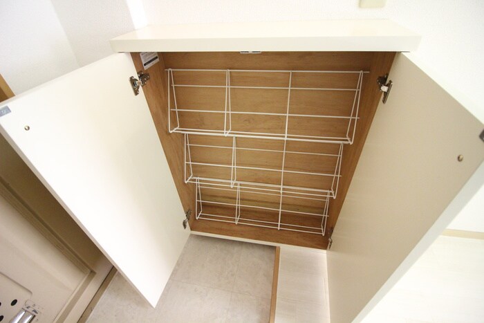 物件内観写真18　(靴箱)