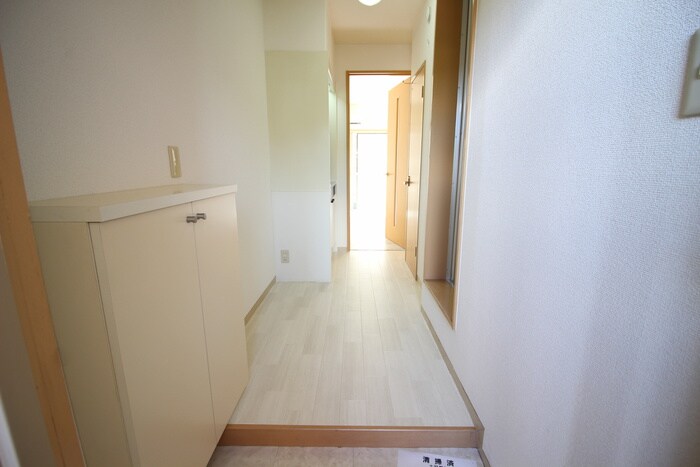 物件内観写真19　(廊下)